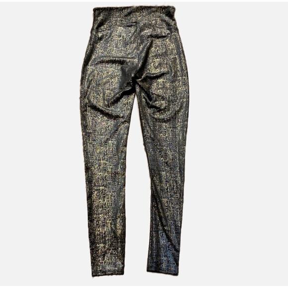 NWT Spanx Velvet Shine Legging - Black & Good Metallic Soft Medium Shaping - Picture 4 of 4